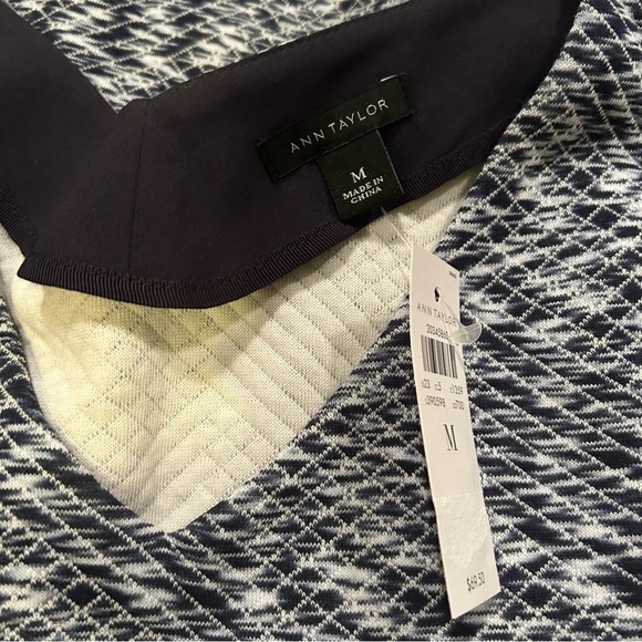 NWT ANN TAYLOR Diamond Weave V-neck Top - Picture 5 of 6